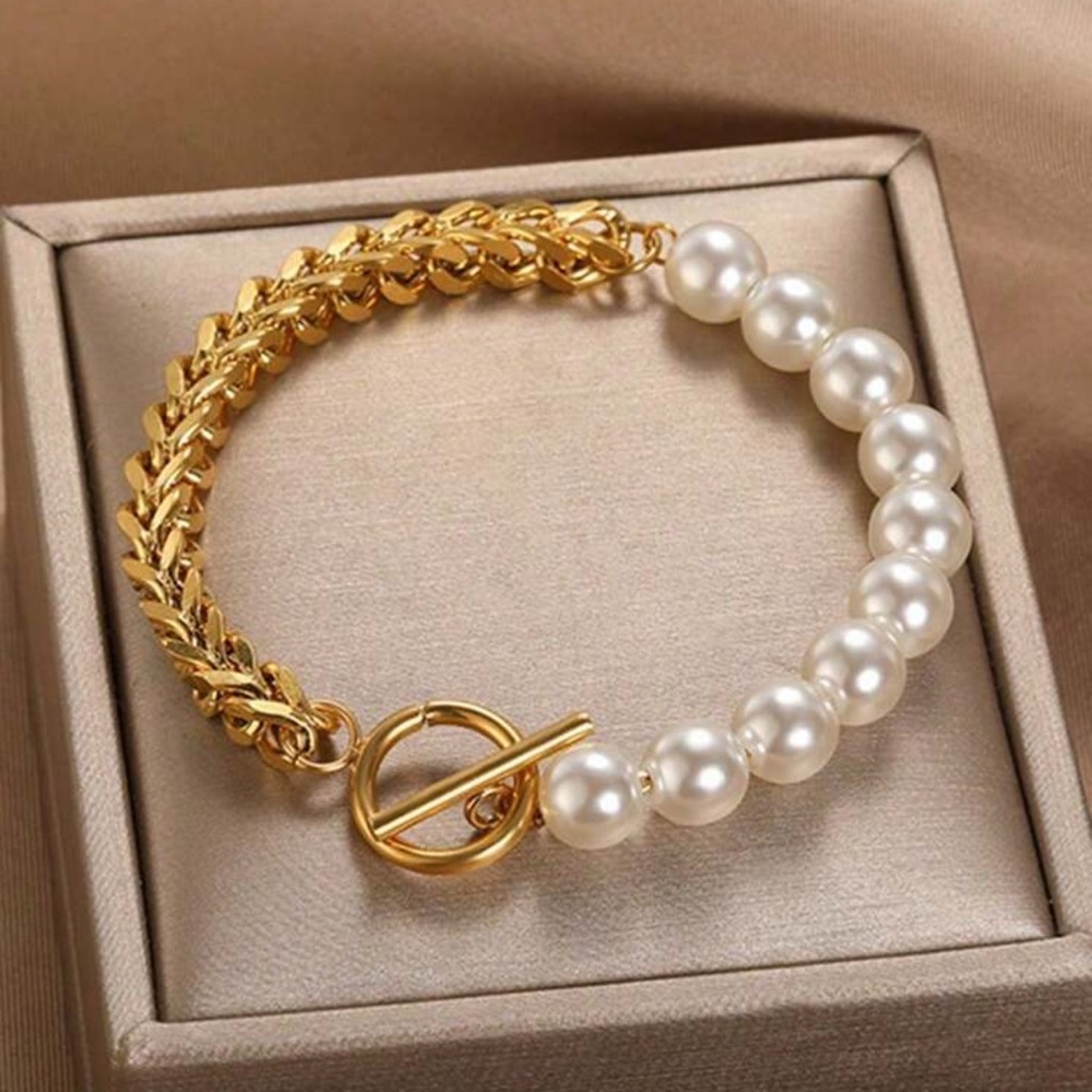 Elegant Gold and Pearl Bracelet stainless steel